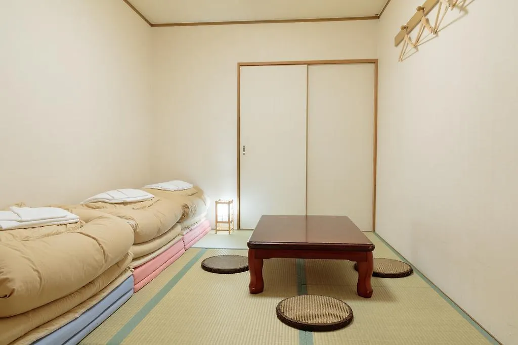 Kyoto Hana Hostel 2*,