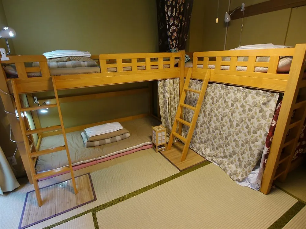 Kyoto Hana Hostel 2*,